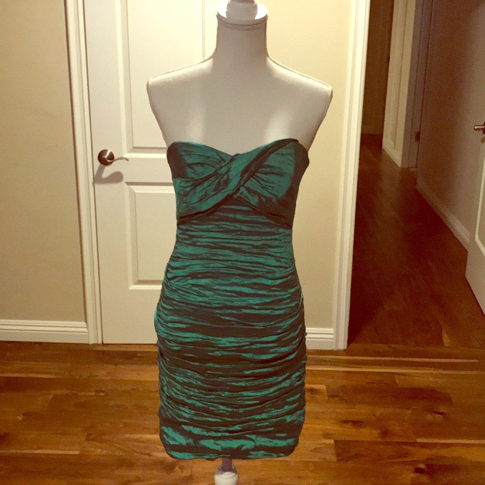 Nicole Miller Green Metallic Mini Dress, size 4